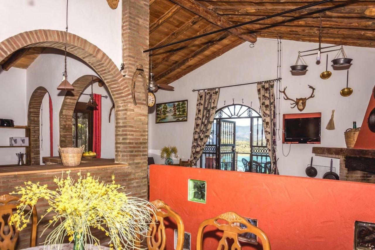 Finca El Tesorillo Villa Zahara De La Sierra Ngoại thất bức ảnh