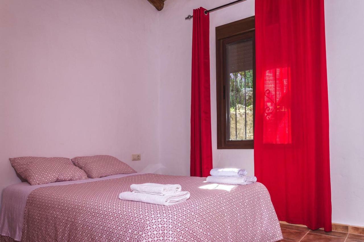 Finca El Tesorillo Villa Zahara De La Sierra Ngoại thất bức ảnh